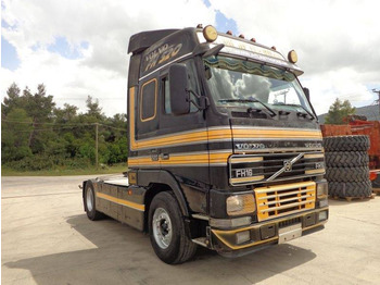 Tractor unit VOLVO FH16 520