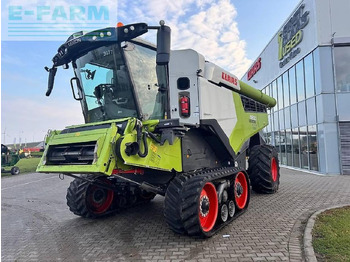 Combine harvester CLAAS Lexion