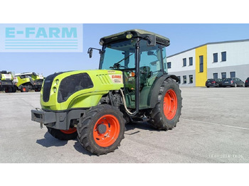 Farm tractor CLAAS Nexos