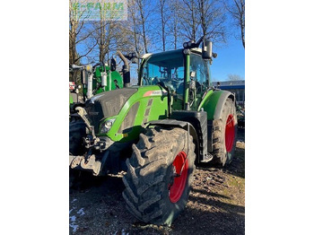 Farm tractor FENDT 724 Vario