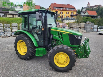 Farm tractor JOHN DEERE 5058E