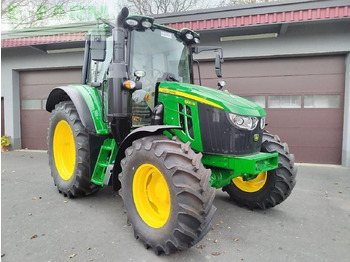 Farm tractor JOHN DEERE 6100M