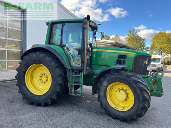 Farm tractor JOHN DEERE 6830