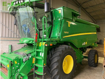 Combine harvester JOHN DEERE T670