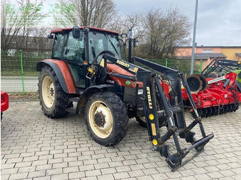 Farm tractor NEW HOLLAND