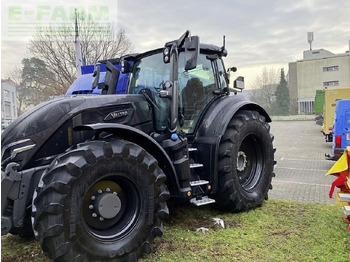 Farm tractor VALTRA