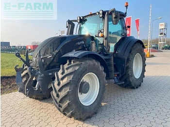 Farm tractor VALTRA T174