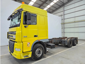 Cab chassis truck DAF XF 105 460