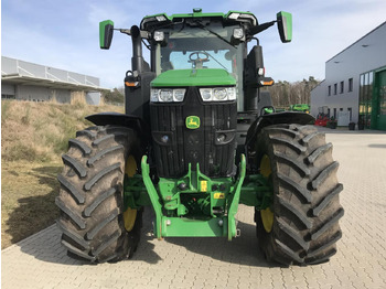 Farm tractor John Deere 7R 310: picture 3