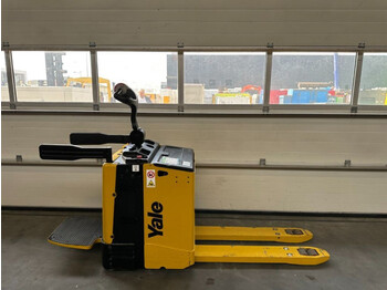 Pallet truck HYSTER