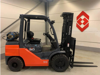 Forklift TOYOTA FGF 30