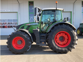 Farm tractor FENDT 724 Vario