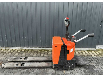 Pallet truck BT LPE200: picture 2