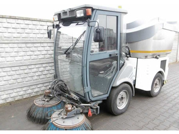 Road sweeper HAKO