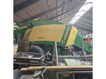 Hay and forage equipment KRONE Big pack