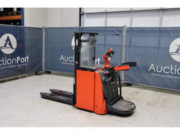 Stacker Fenwick-Linde L16 AP: picture 3