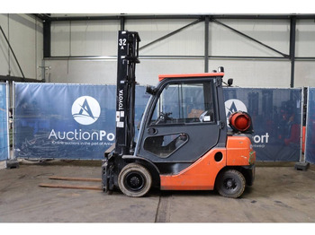 LPG forklift Toyota 02-8FGF25: picture 2