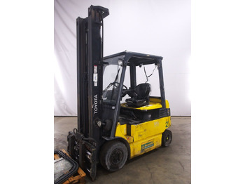 Electric forklift TOYOTA