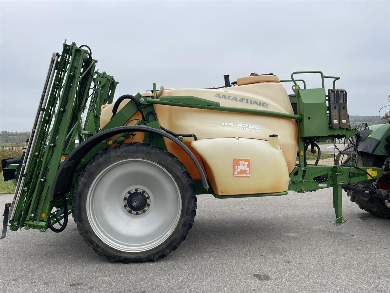 Trailed sprayer Amazone UX 4200 Special: picture 6