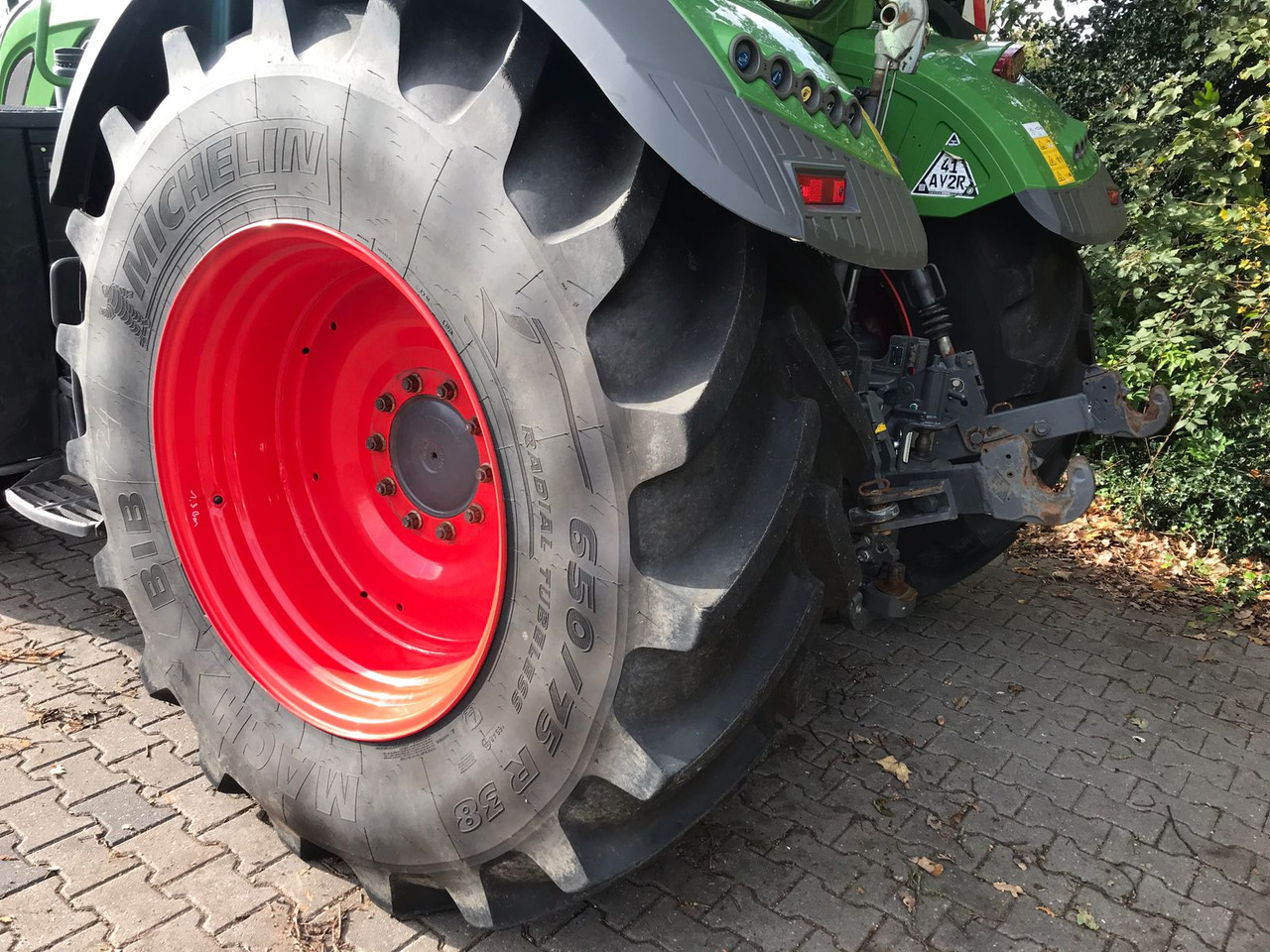 Farm tractor Fendt 724 Vario S4 ProfiPlus: picture 19