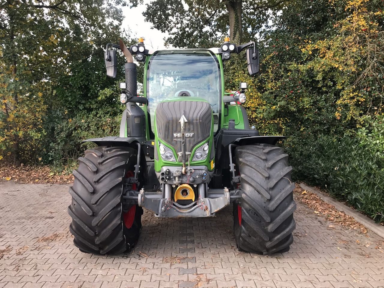 Farm tractor Fendt 724 Vario S4 ProfiPlus: picture 7