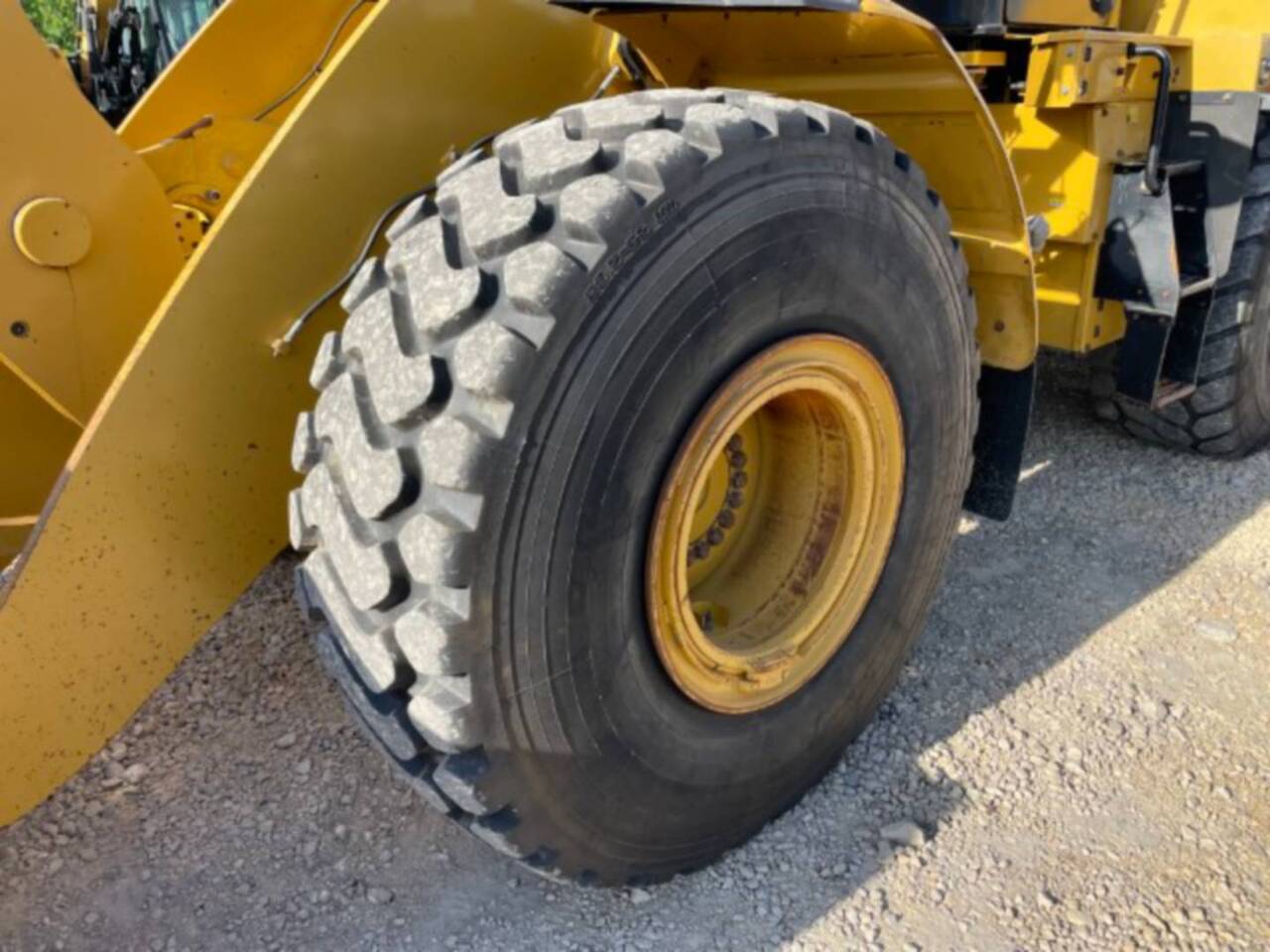 Wheel loader CAT 950M: picture 15