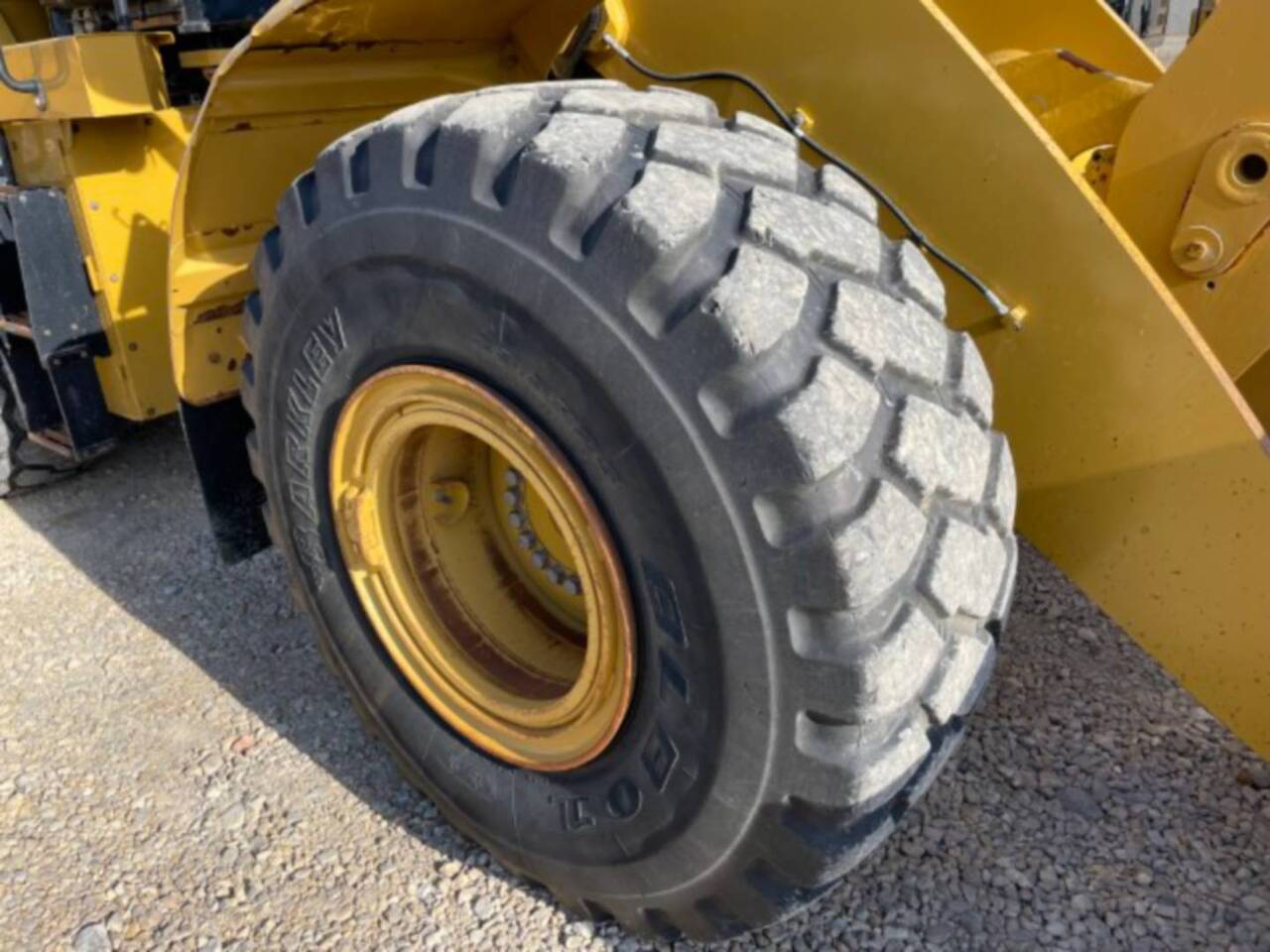 Wheel loader CAT 950M: picture 17