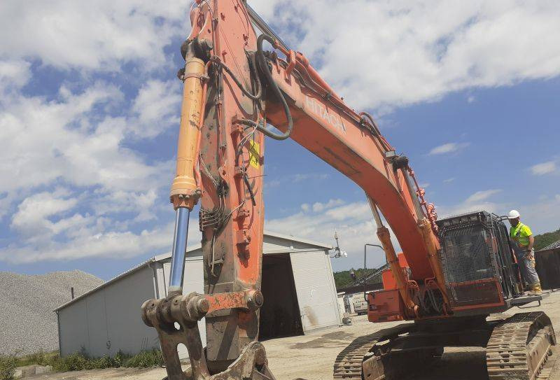 Hitachi ZX 470 LC H-3  on lease Hitachi ZX 470 LC H-3: picture 15