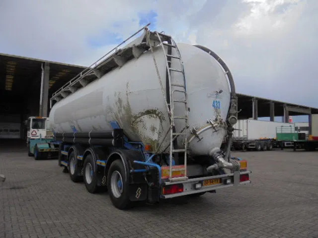 Tank semi-trailer SPITZER BP SK 50: picture 6