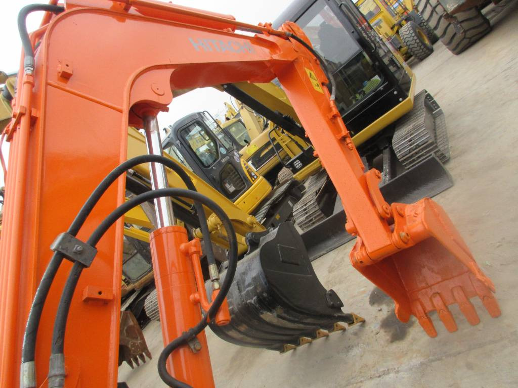 Mini excavator Hitachi ZX 30 U: picture 8