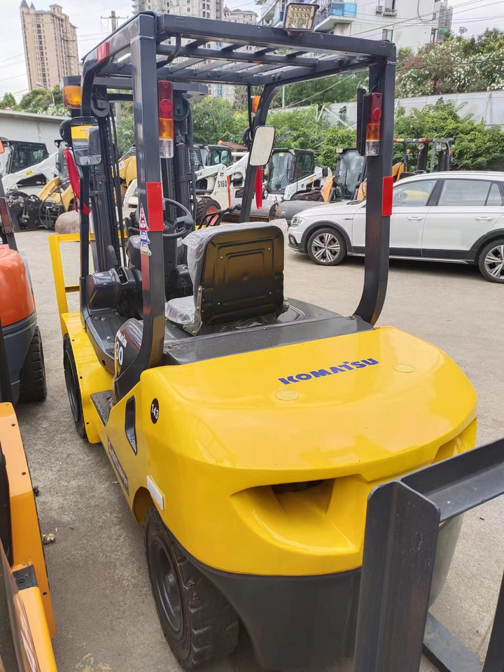 Diesel forklift KOMATSU FD30: picture 7