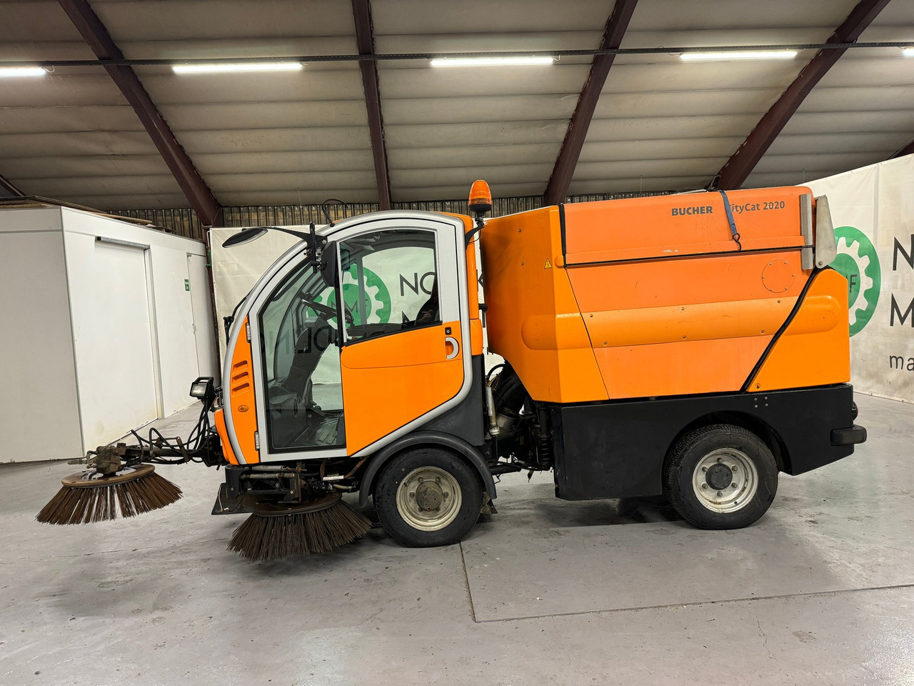 Road sweeper Bucher CityCat 2020: picture 11