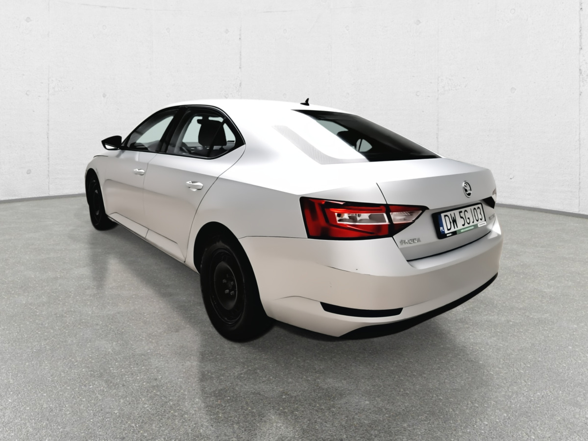 Car SKODA SUPERB HATCHBACK: picture 7