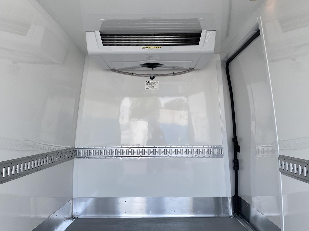 New Refrigerated van CITROEN JUMPER L3H2 180PS CONFORT 35 / FRISCHDIENST ATP BIS 0 + KONVEKTA: picture 9