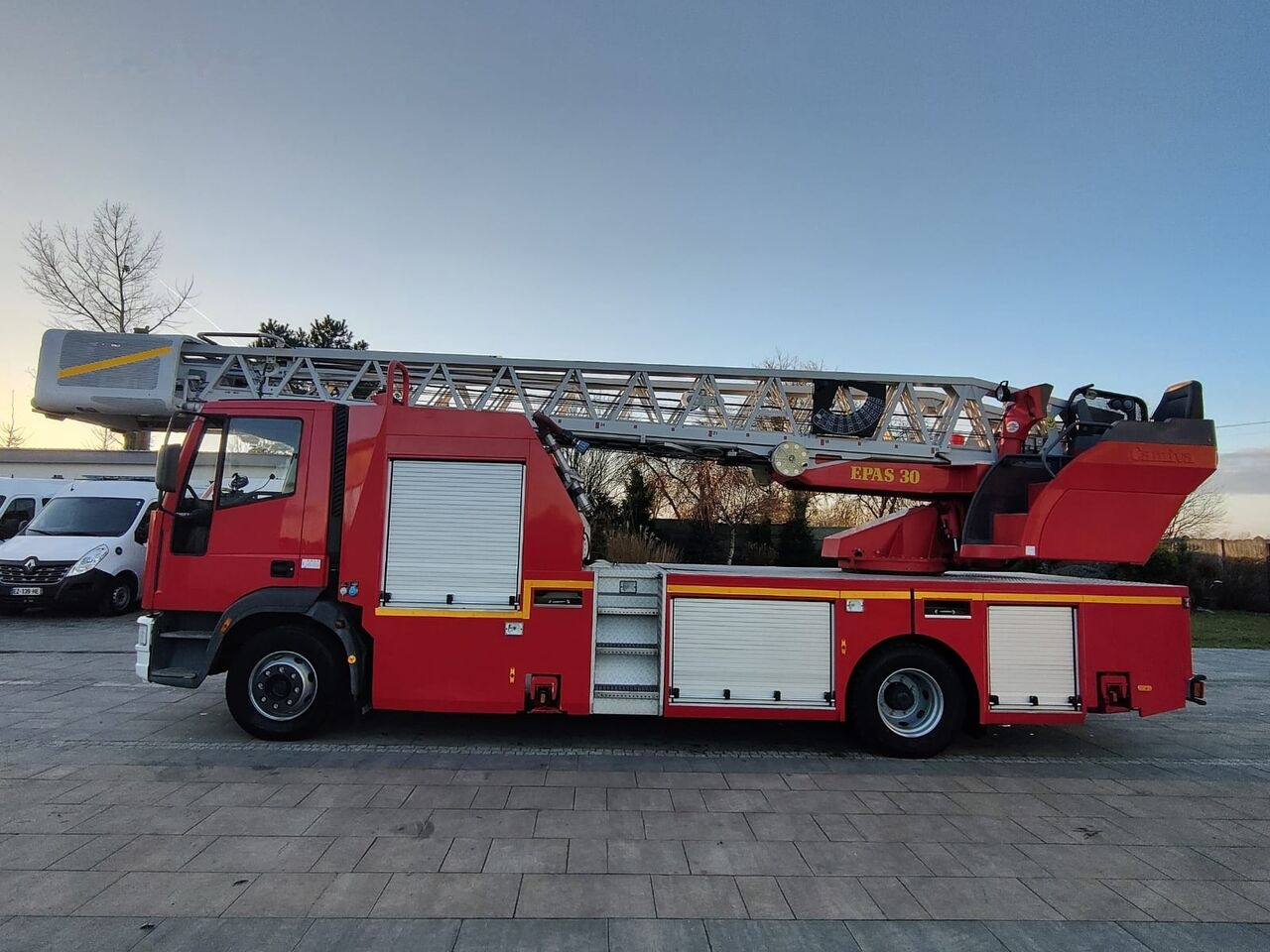 Fire truck IVECO Eurocargo 130E24 Drabina 30m Camiva EPAS 30 Wóz strażacki: picture 28