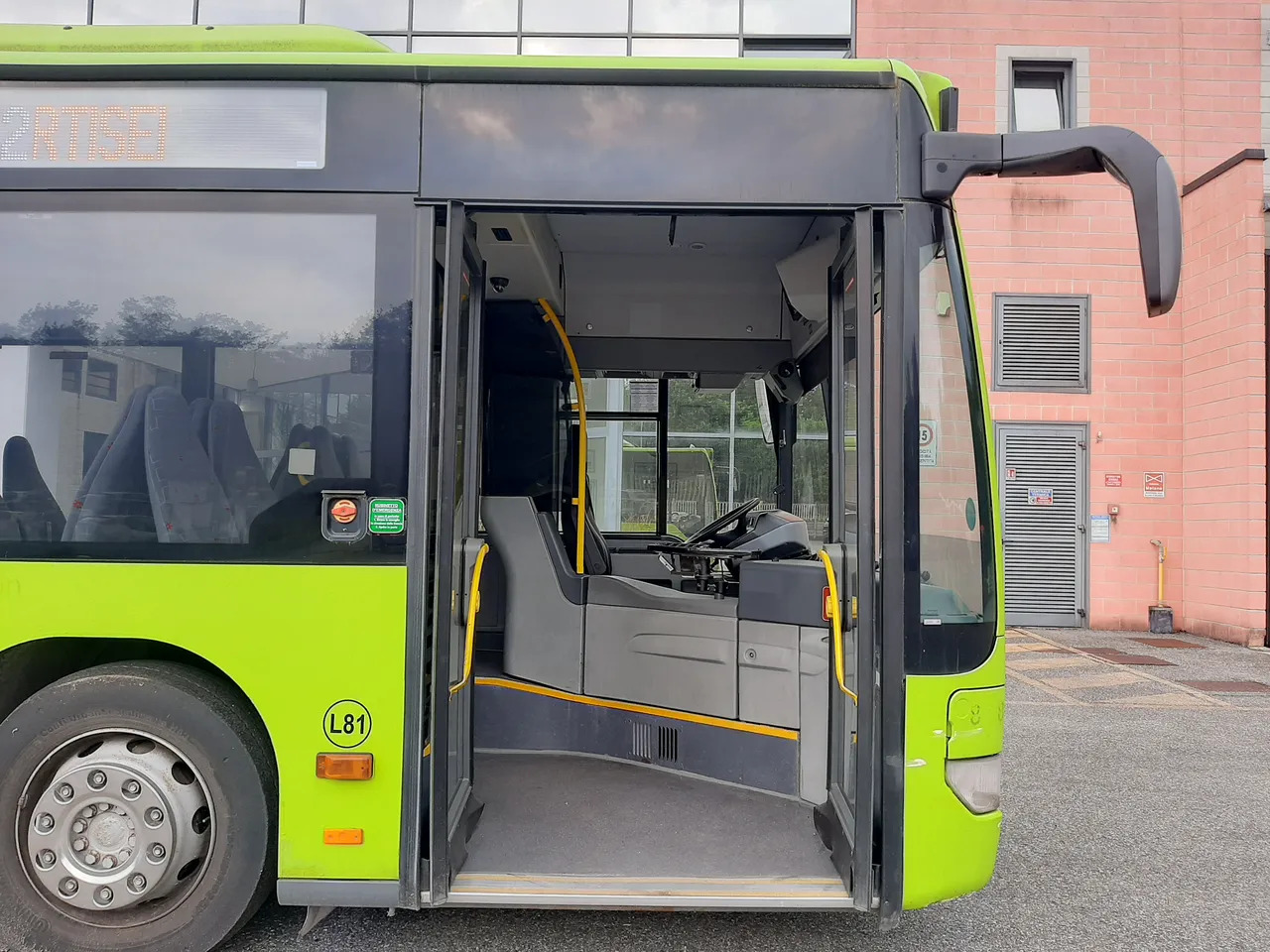 Suburban bus Mercedes-Benz Citaro: picture 13