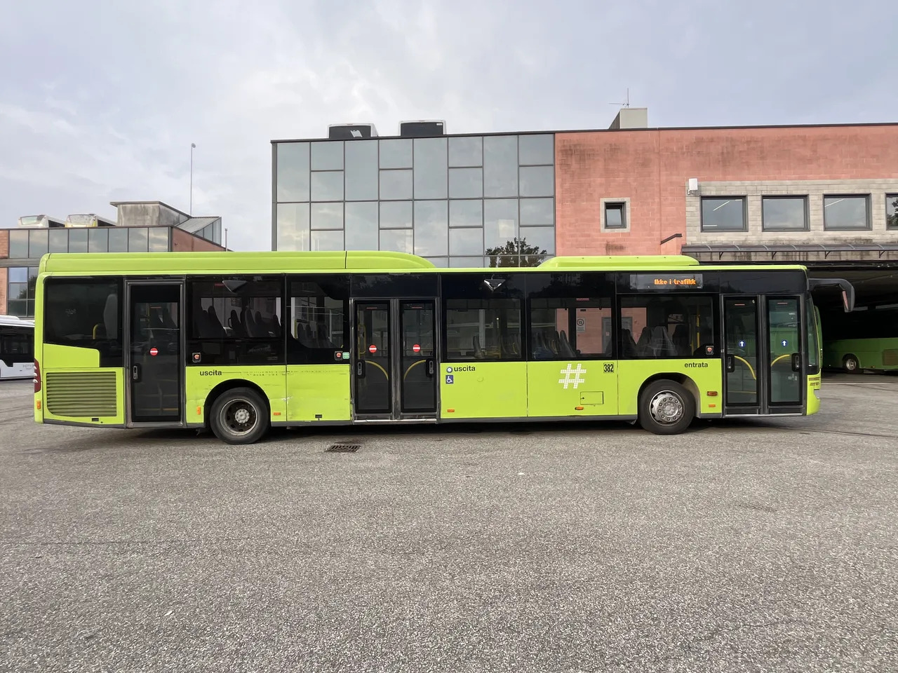 Suburban bus Mercedes-Benz Citaro: picture 10