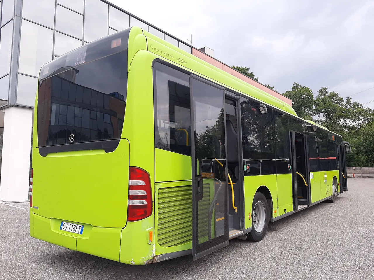 Suburban bus Mercedes-Benz Citaro: picture 9