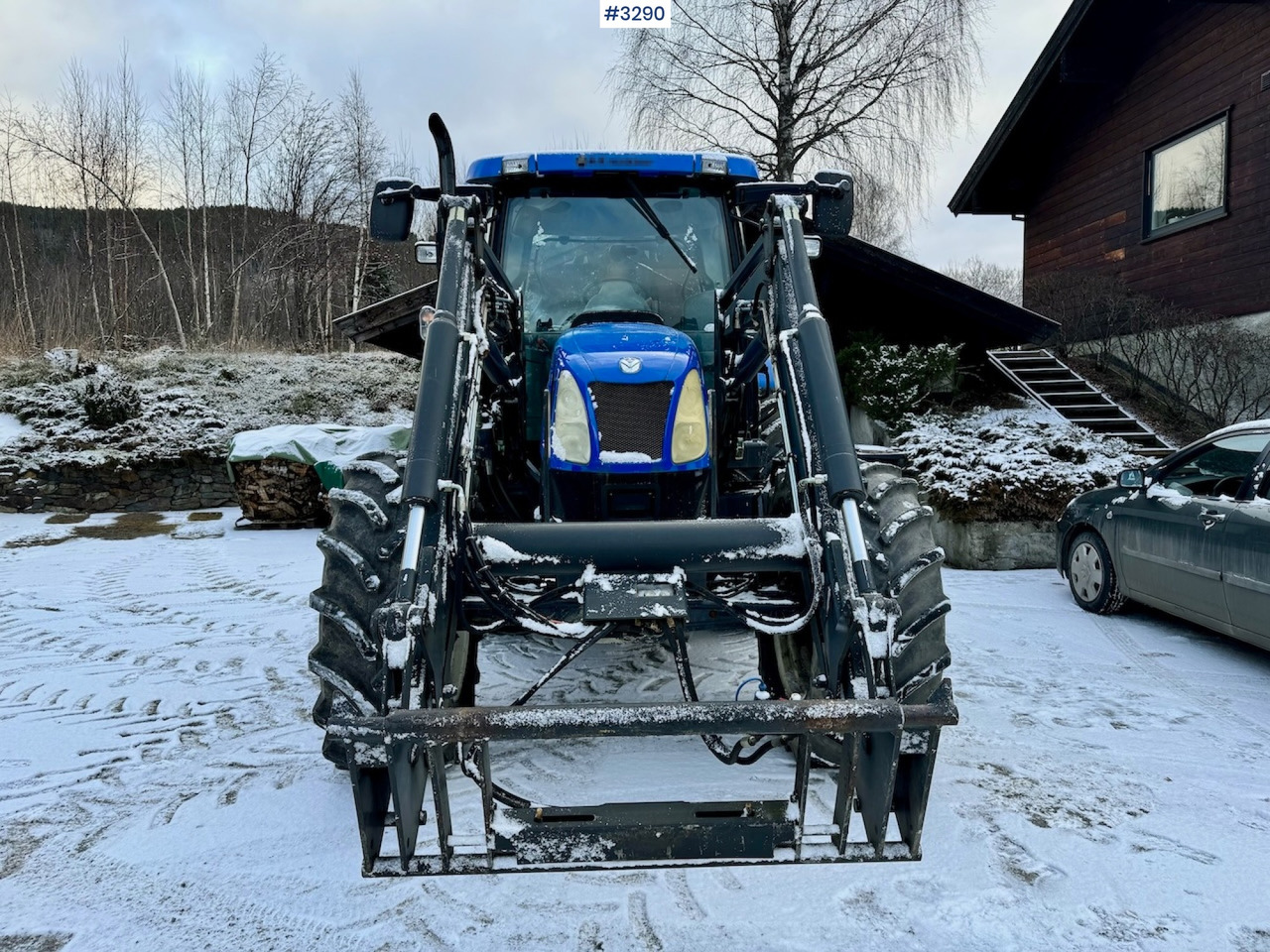 Farm tractor 2004 New Holland TS110A 4x4 with Trima Front Loader: picture 8