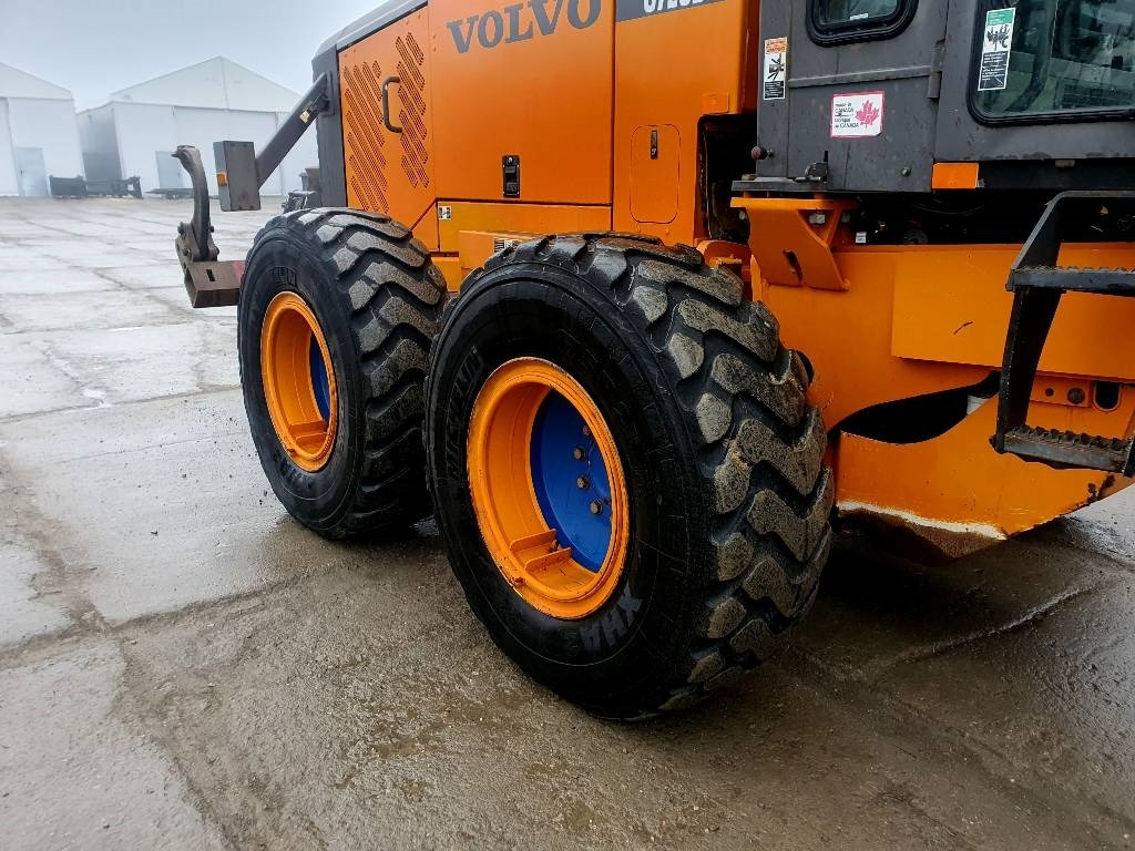 Grader Volvo G 720 B: picture 13