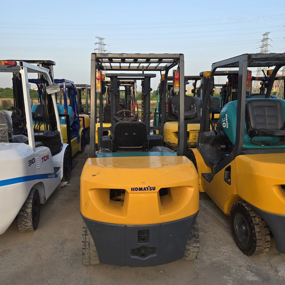 Diesel forklift Komatsu FD30: picture 6