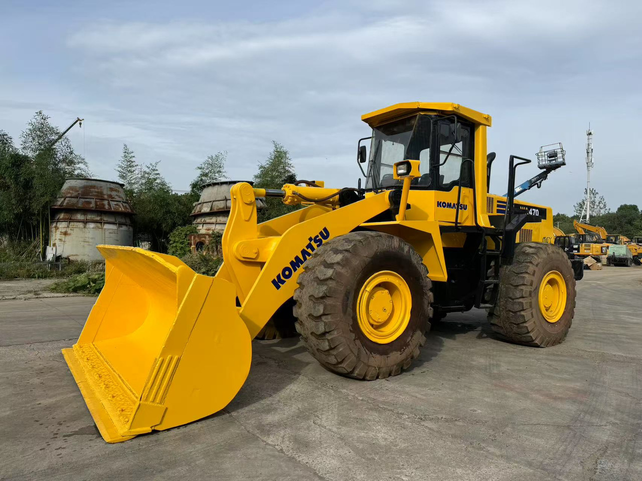 Wheel loader Komatsu WA470: picture 9