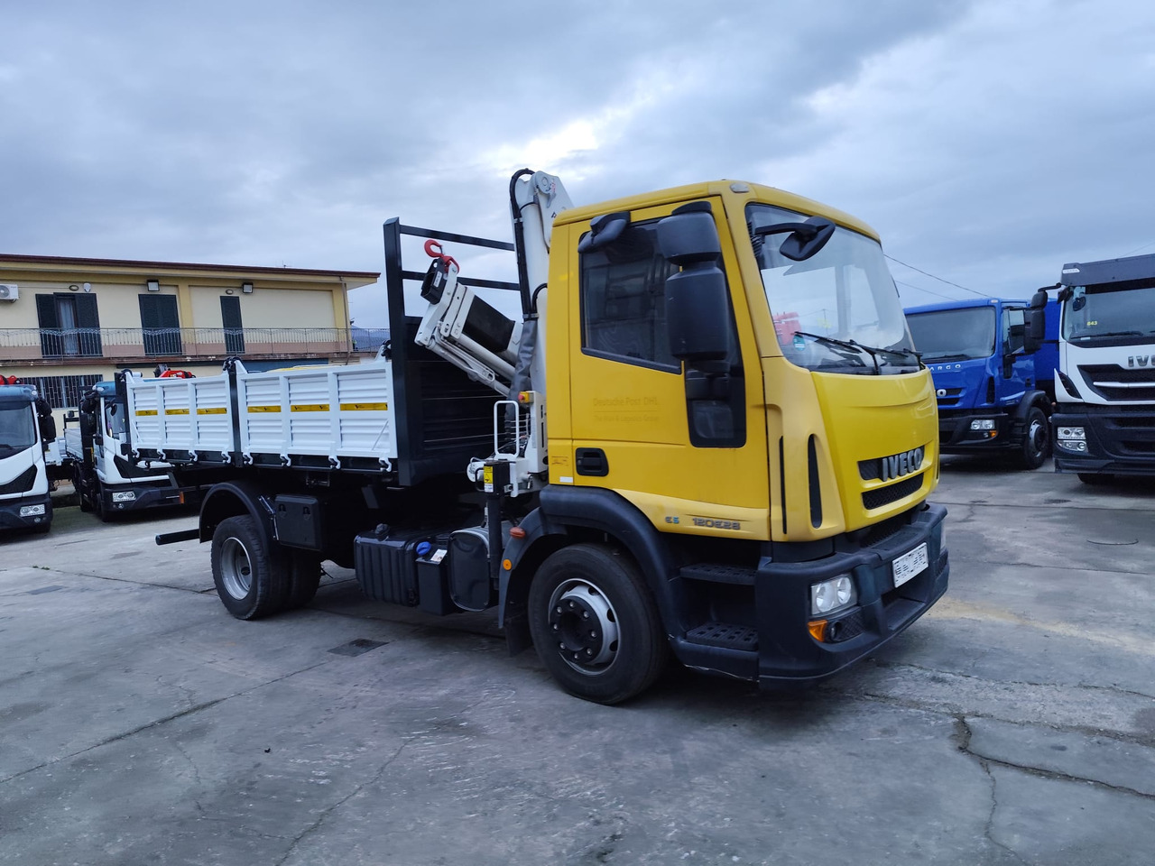 Crane truck IVECO EUROCARGO 120E28P: picture 49