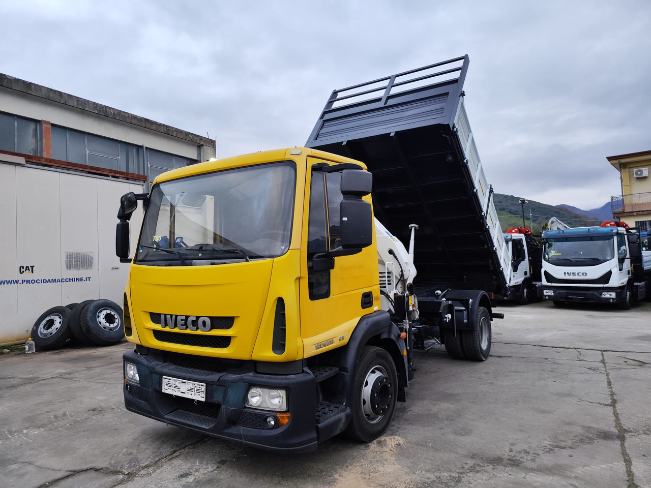 Crane truck IVECO EUROCARGO 120E28P: picture 9