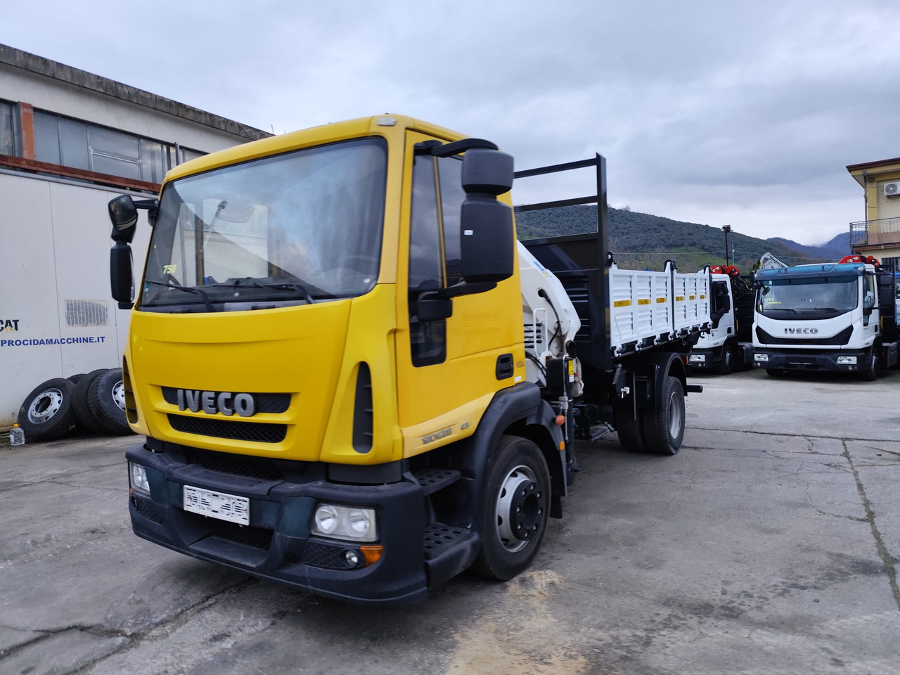 Crane truck IVECO EUROCARGO 120E28P: picture 46