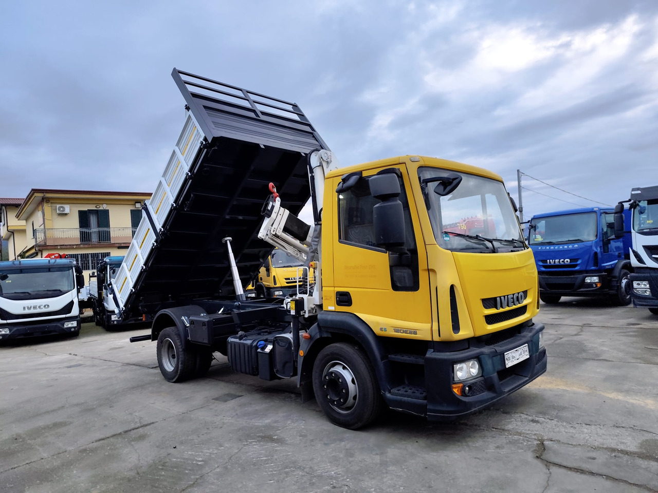 Crane truck IVECO EUROCARGO 120E28P: picture 11