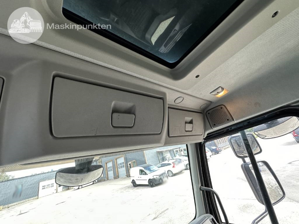 Box truck Volvo FL 290: picture 30