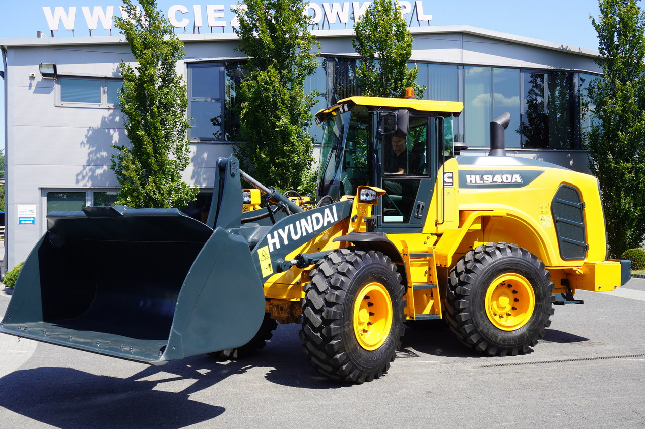 Wheel loader HYUNDAI HL940A articulated loader / year 2021 / weight 13.5t year of production 2021: picture 21