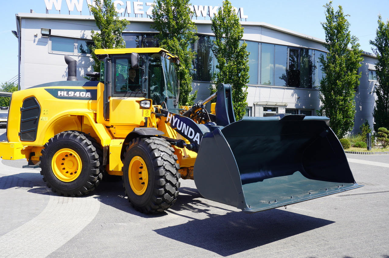 Wheel loader HYUNDAI HL940A articulated loader / year 2021 / weight 13.5t year of production 2021: picture 22