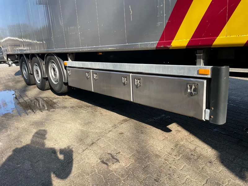 Walking floor semi-trailer Bulthuis 92m3 Cargo Floor Liftas Schijfremmen APK/TUV 11/2025: picture 17